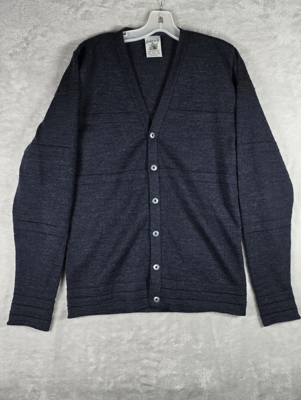 S.N.S. Herning 100% Pure New Wool V Neck Cardigan Mens Medium Navy Blue Striped